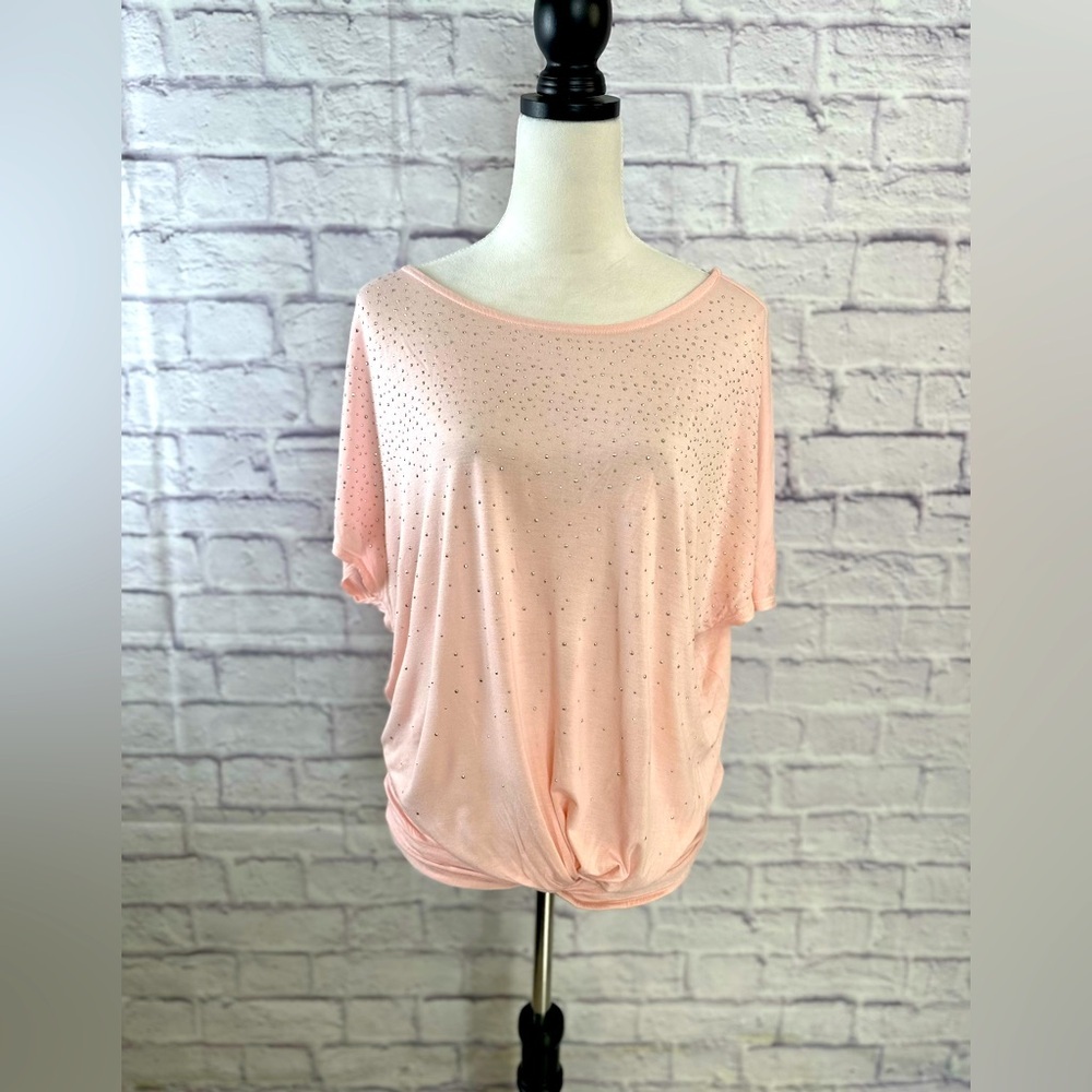 Jeans by‎ Buffalo Pink Rhinestone/Studded Lightweight Top, Size M Pre-Owned